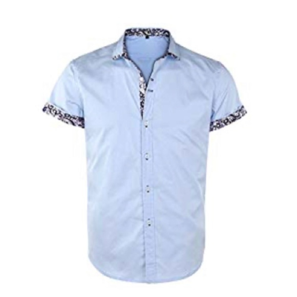 ❤️ NWT Detailed Short Sleeve Button Down ❤️